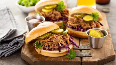 Geniálne hovädzie a bravčové trhané mäso