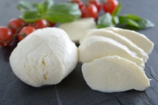 mozzarella.jpg