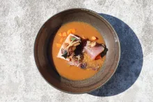 Základy fermentovania | Tuniak s koriandrovým koreňom v náleve miso