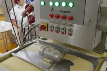 Bidfood Opava | výroba obalovaného syra