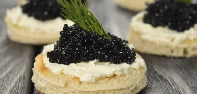 KAVIÁR - LUXUS NA TANIERI