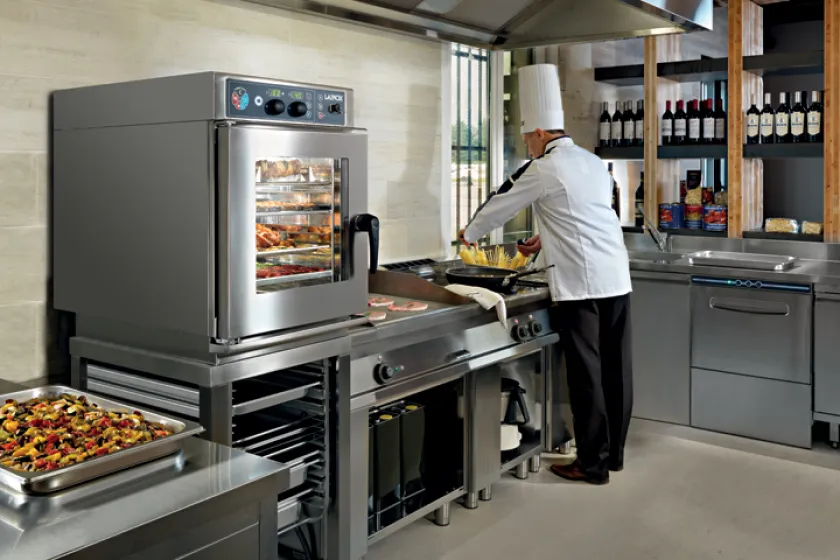 Strašiak nazývaný konvektomat 